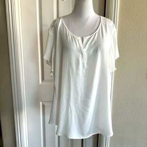 Torrid Lace Flutter Sleeve Top Blouse Plus Women's Sz 5 Ivory
